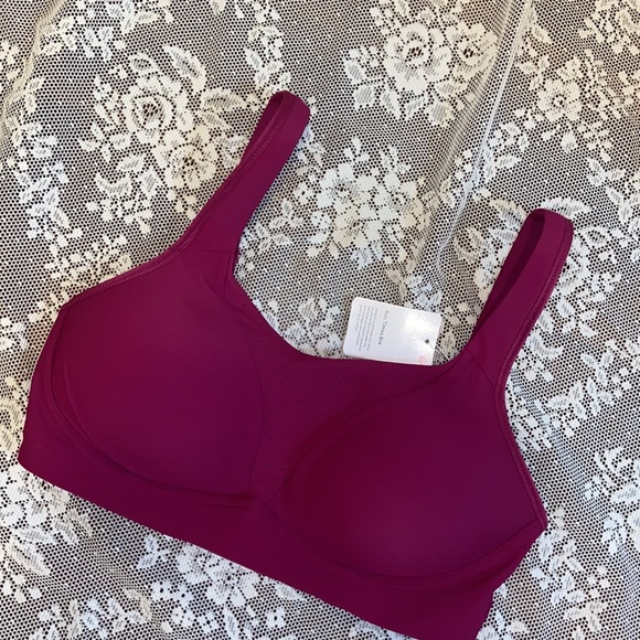 Lululemon Run Times BRA 34D RASPBERRY PINK NEW WITH TAGS - Picture 4 of 9